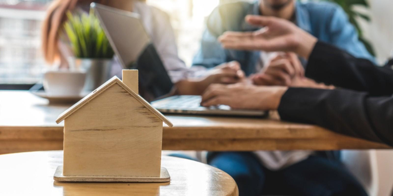 Negocia con Éxito: Estrategias para cerrar tratos Inmobiliarios rápido y seguro