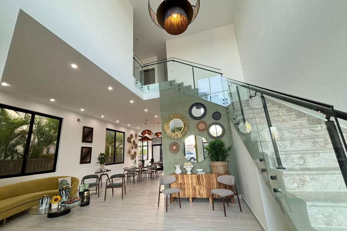 Villa moderna amoblada en venta en Juan Dolio